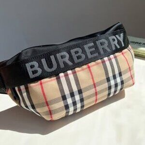 🧚‍🎆BURBERRY'S VINTAGE‎ CHECK FANNY PACK💛